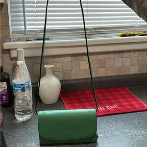 Vera Wang Chic Green Crossbody Bag